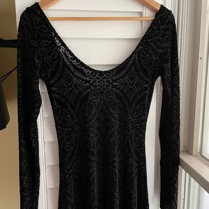 Blackmilk black long sleeve maxi dress size M as new